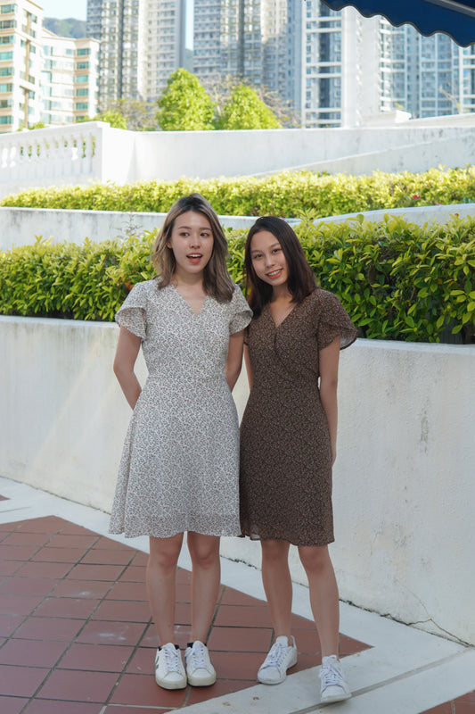 花瓣袖粉紫碎花雪紡OPS | 淺白 (現貨)